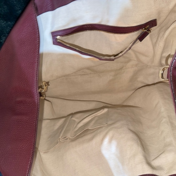Gucci Women's Rich Burgundy Hobo Bag - Picture 5 of 6